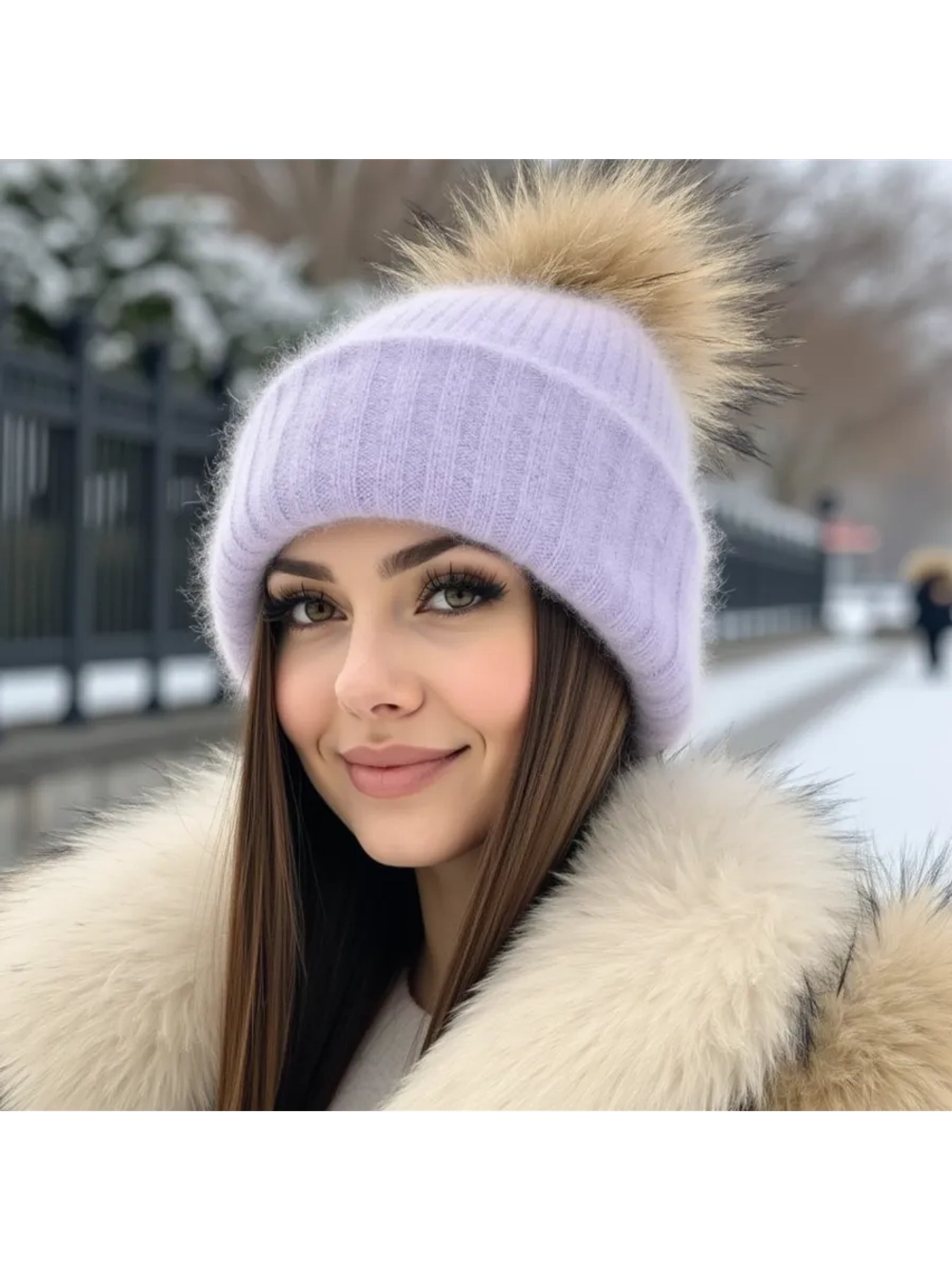 шапка ангора с меховым помпоном зимняя пушистая стильная