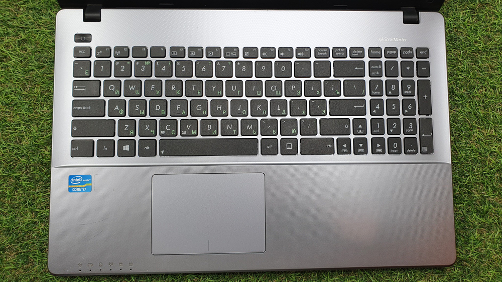 Ноутбук Asus i7/8Gb/GT 720M 2 Gb/  X550CC-X0105H 90nb00w2-m13940