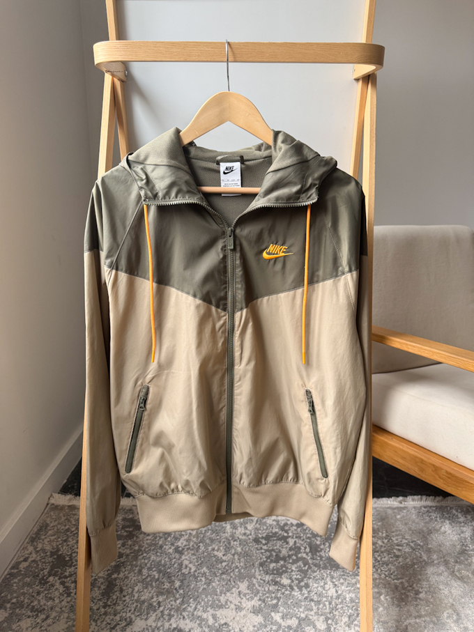 Новая ветровка Nike, XS