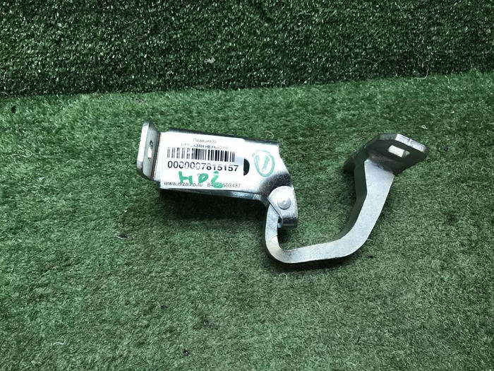 Петля двери багажника верхняя Lada Largus (12-нв)