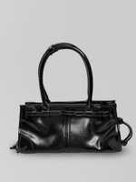 Сумка 2402 однотонная форма-багет с золотой фурнитурой и длинным ремешком