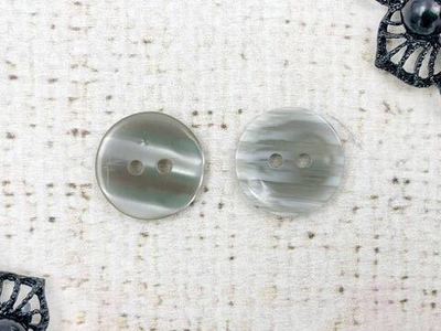 Пуговица костюмная двусторонняя, d 1,8 см