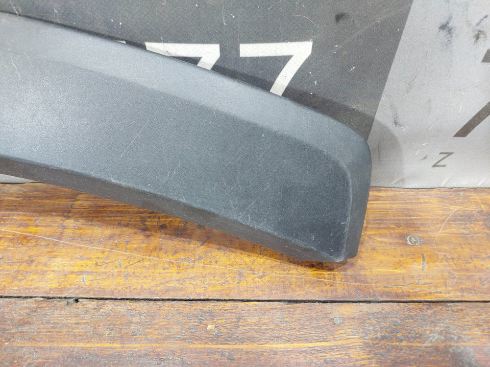 Накладка двери задней правой Toyota RAV4 V (XA50) 18-нв Б/У Оригинал 7506142010