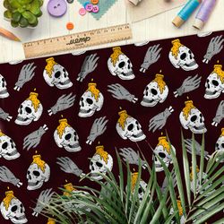 Ткань атлас черепа с горящими свечами и серые кисти