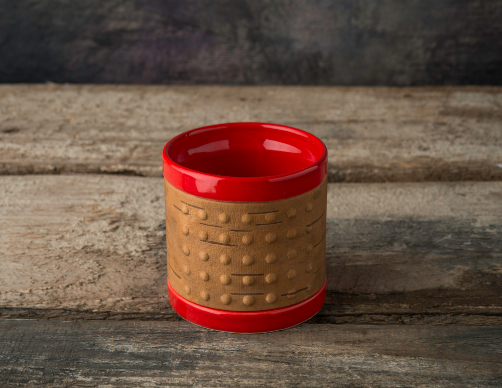 Кружка малая фарфоровая без ручки с берестой. Коллекция Dots (Пупырышки или Точки)