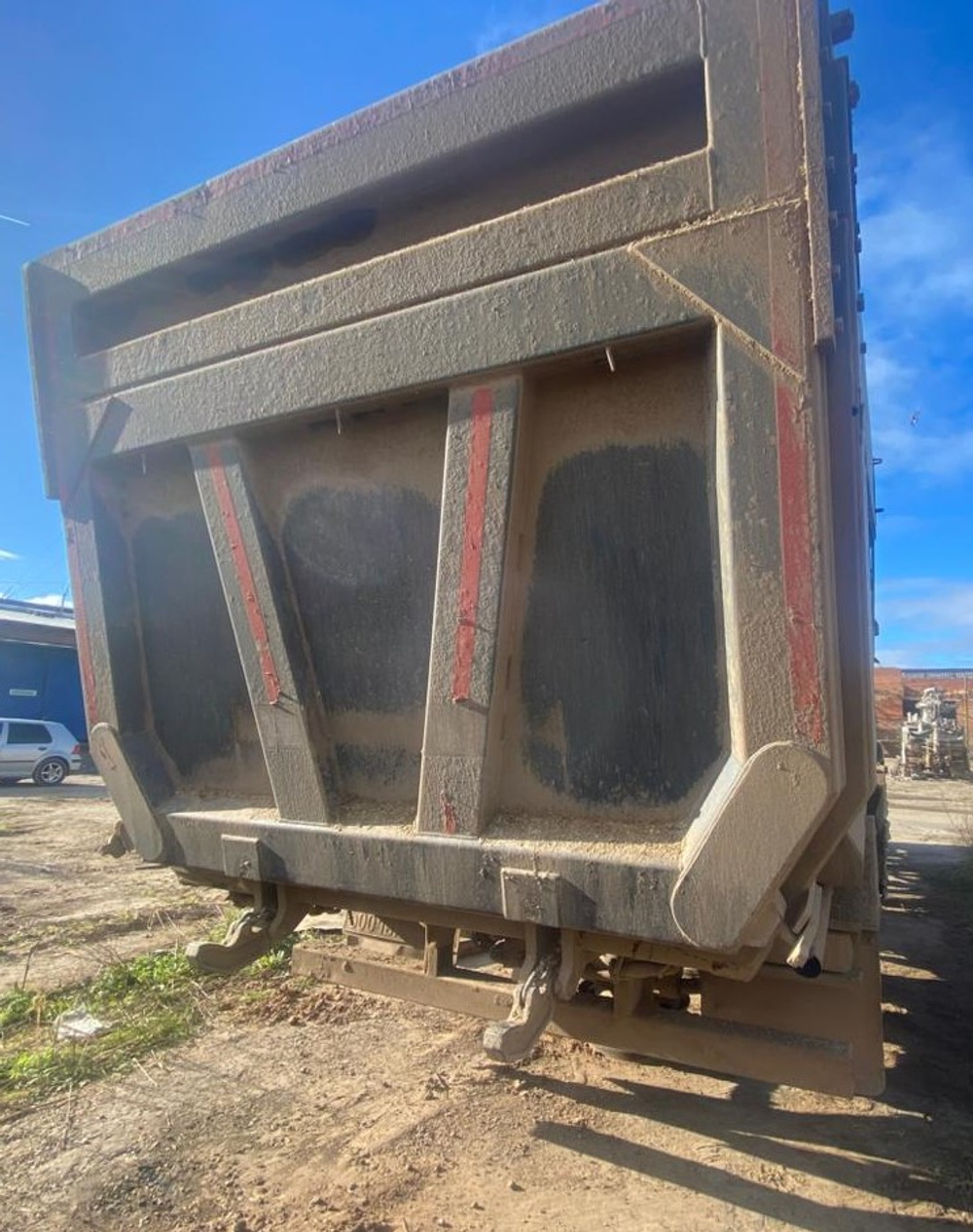 Howo T5G 8x4 Самосвал ZZ3317V386GE1 (Дизельный, 10,5 л, 440 л.с., МТ)