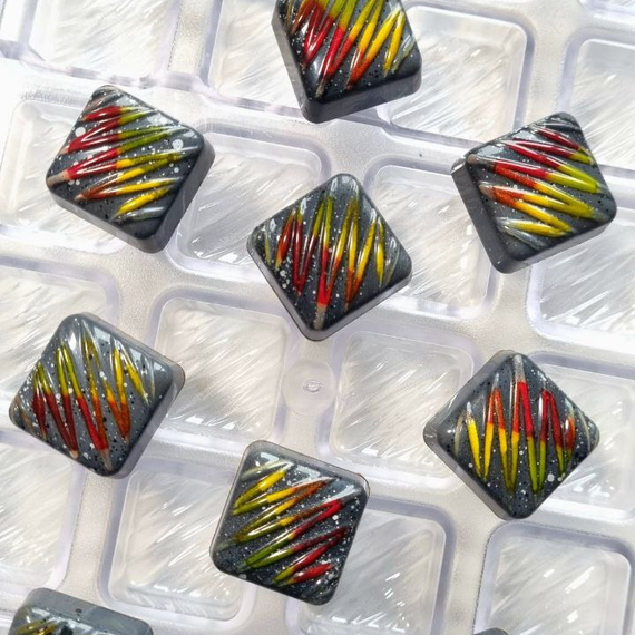 892 | Форма для шоколадных конфет (275х175 мм)