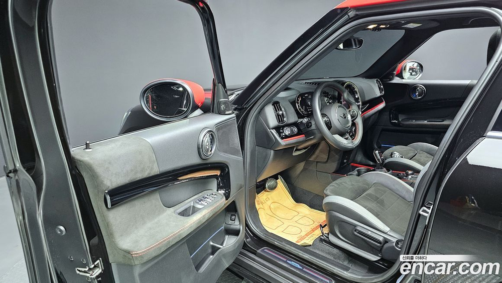 Mini Cooper S Countryman JCW 라이트 (05.2021)