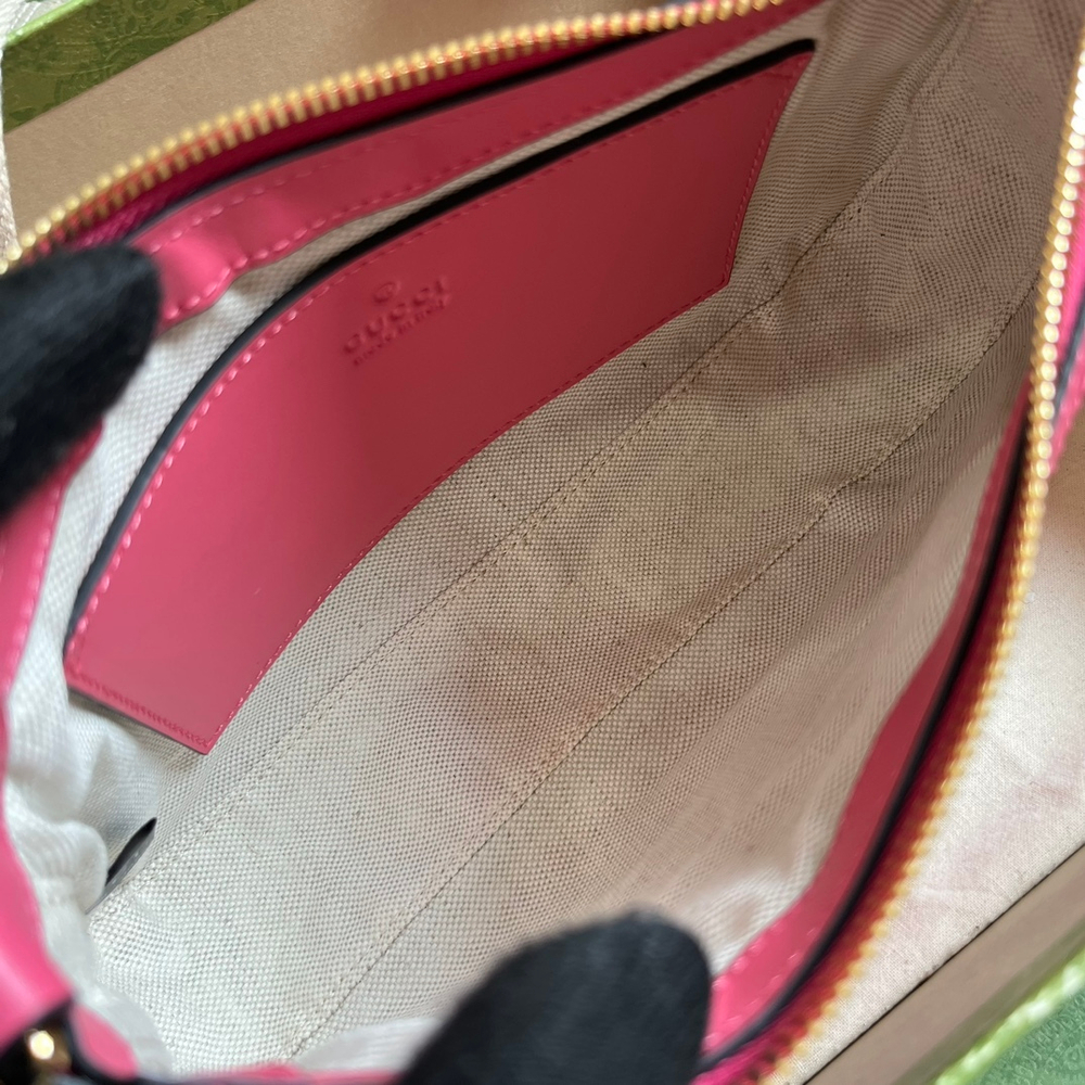 Gucci GG Matelasse Handbag 25 cm