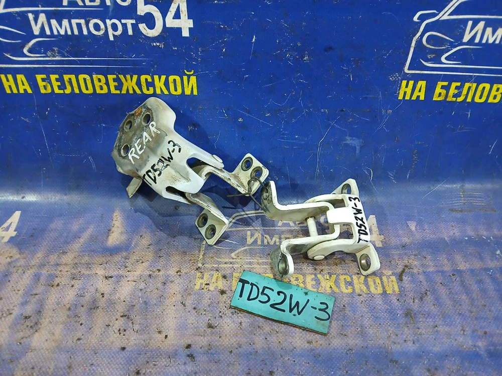 Петля багажника SUZUKI ESCUDO 2000