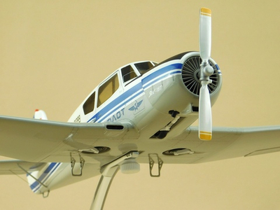 Модель самолета Як-18т (М1:30, Аэрофлот СССР-81399)