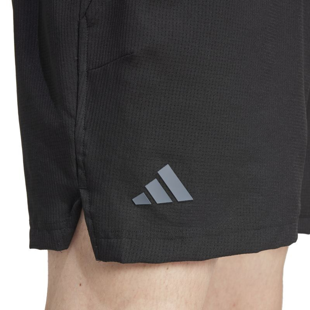 Short adidas negro 2025