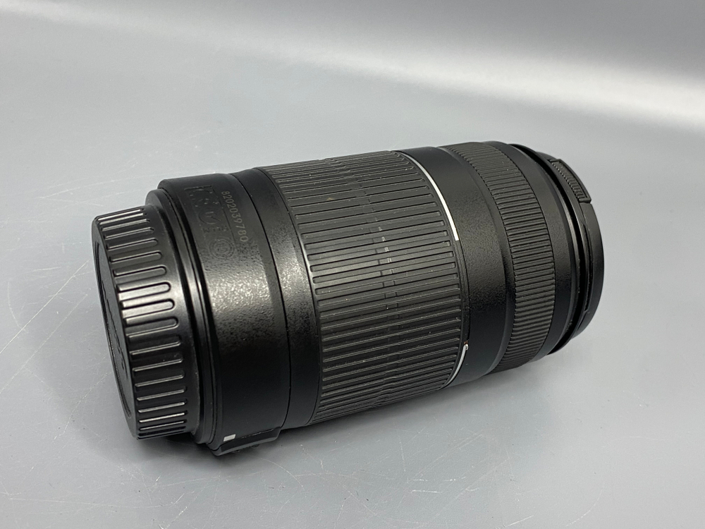 Canon EF-S 55-250mm 4-5.6 IS