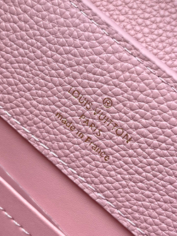 Louis Vuitton Capucines East West MM
