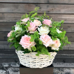 Розовое облако — корзина ароматных роз