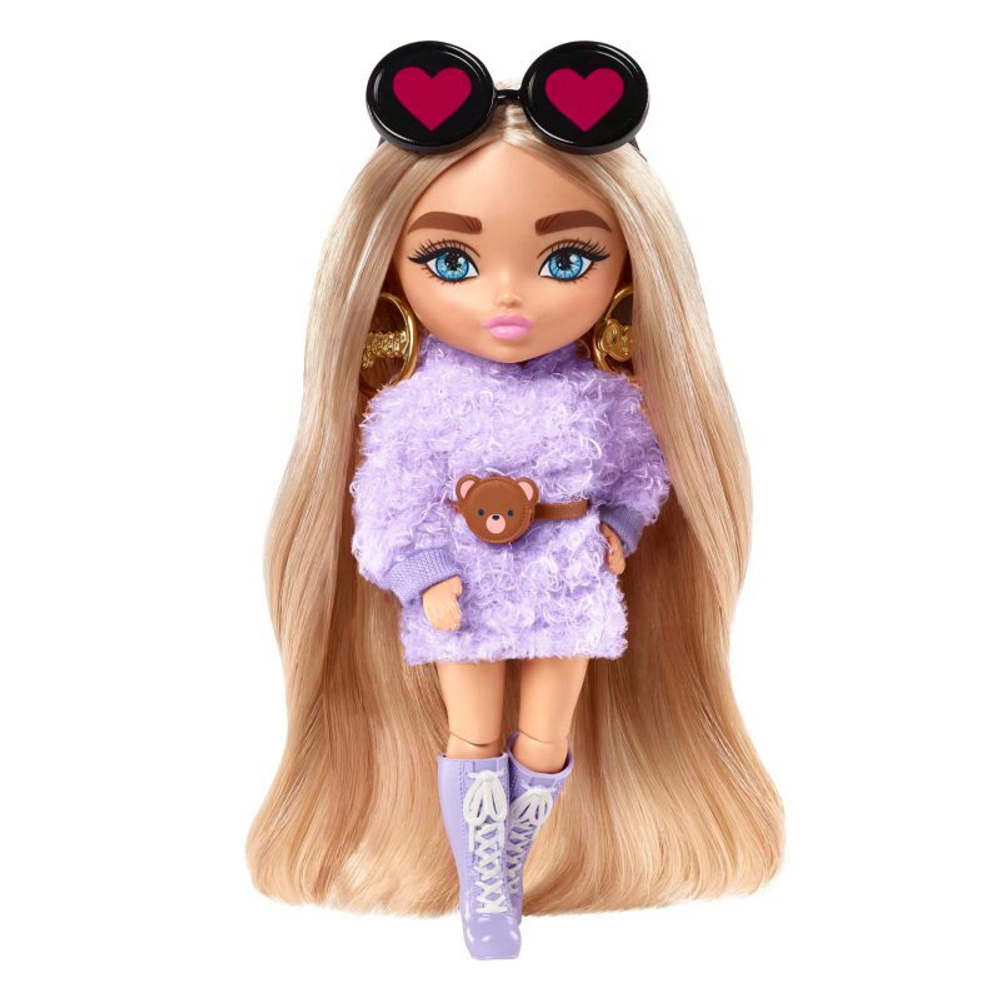 Barbie Extra Minis - Маленькая модная куколка в фиолетовом меху с капюшоном HGP66