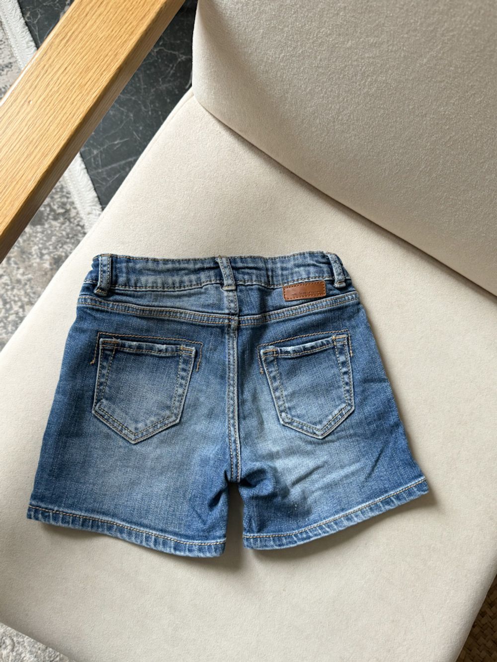 Джинсовые шорты Zara, 110