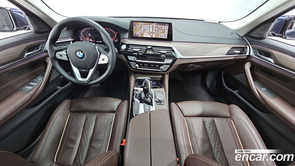 BMW 5 Series (G30) 520i Luxury (05.2020)