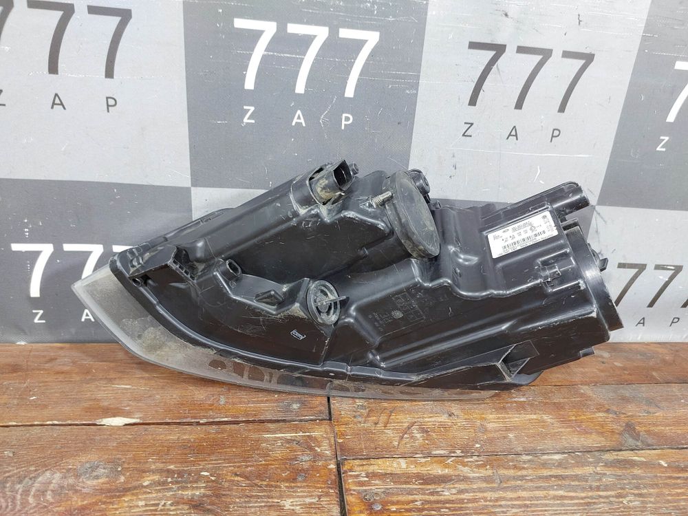 Фара правая галоген VW Polo 5 Sedan 5 15-20 Б/У Оригинал 6R1941008F
