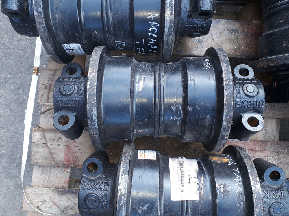 Каток опорный ZX330-1, CAT 235C  SOLAR 340LC-V TKK (Корея)