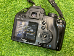 Canon 1000D kit 18-55mm 3.5-5.6 II 26.000 кадров