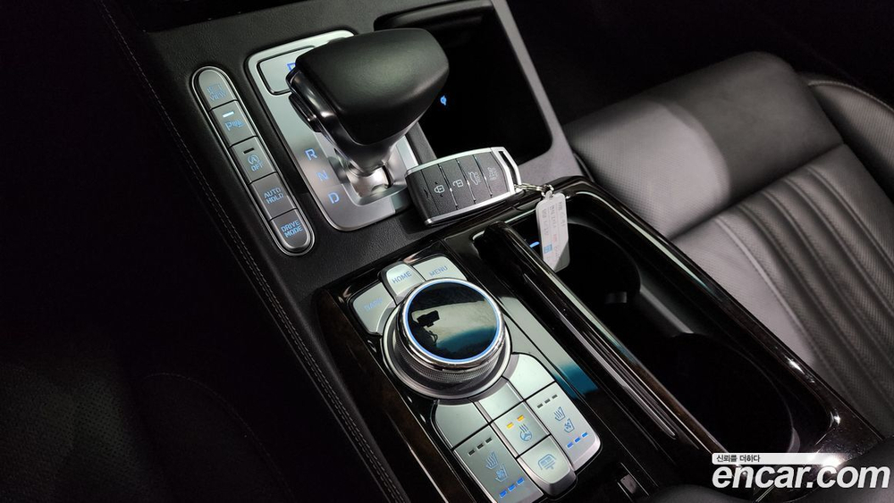 Genesis G90 3.8 (02.2020)