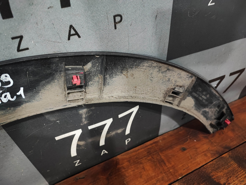 Накладка крыла переднего левого Hyundai Creta 1 (GS) 16-21 Б/У Оригинал 87713M0000