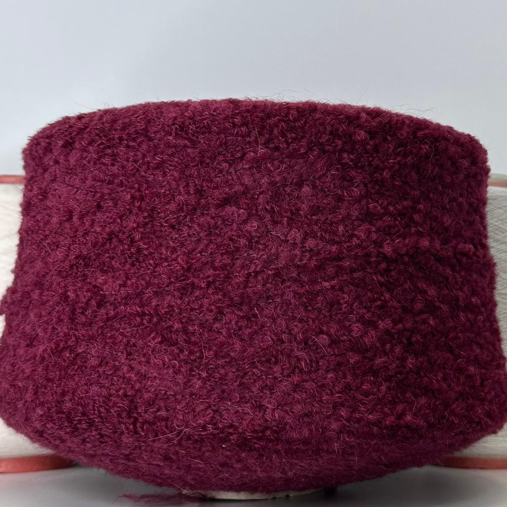BRAZZE - Pinori Filati; 15% альпака fine, 36% меринос, 14% п/c, 35% п/а; букле; 280м/100гр; col. 8723, цвет: вишневый Есть бобинка: 520 гр S501