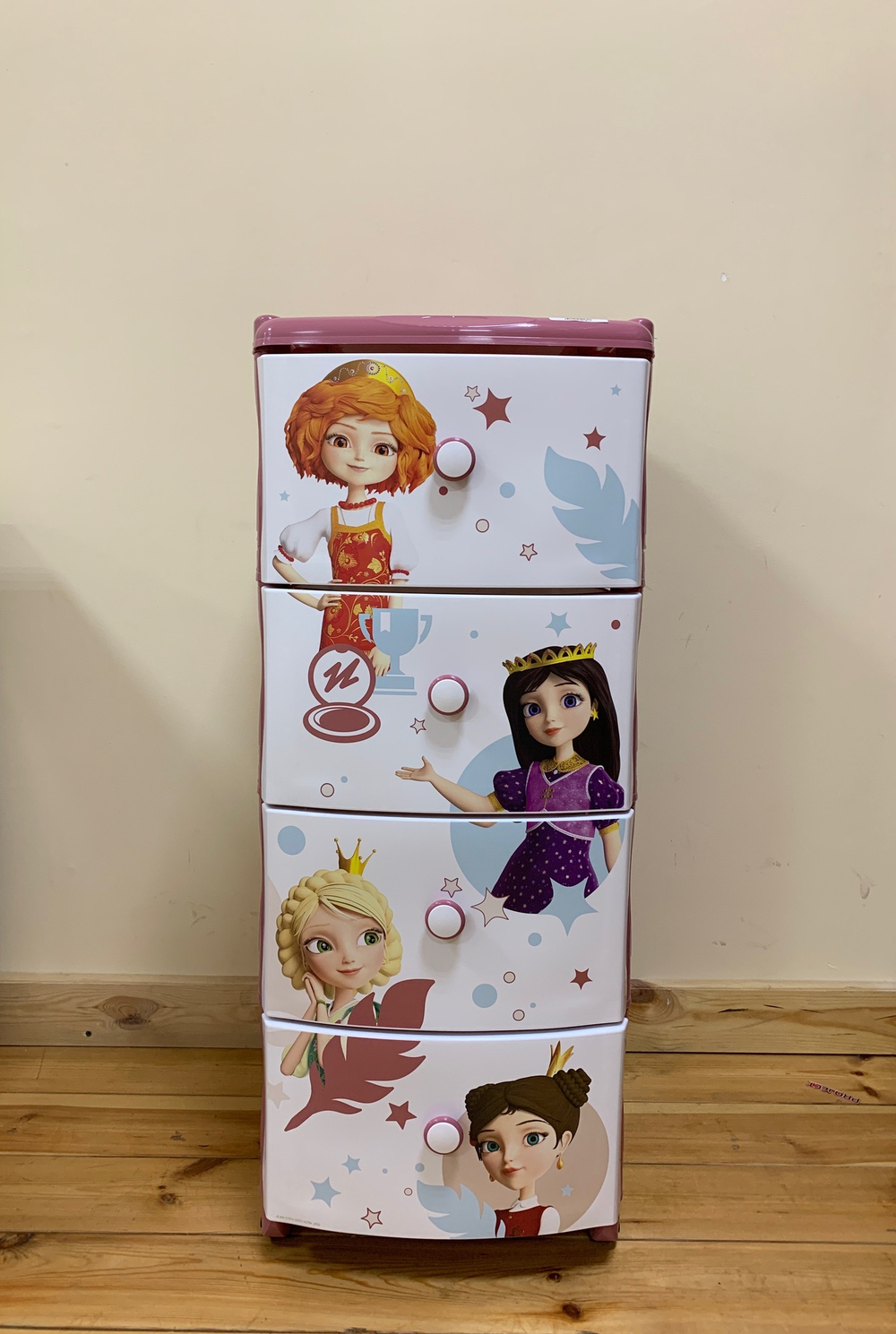 Комод "Царевны" 4-х секционный М8560