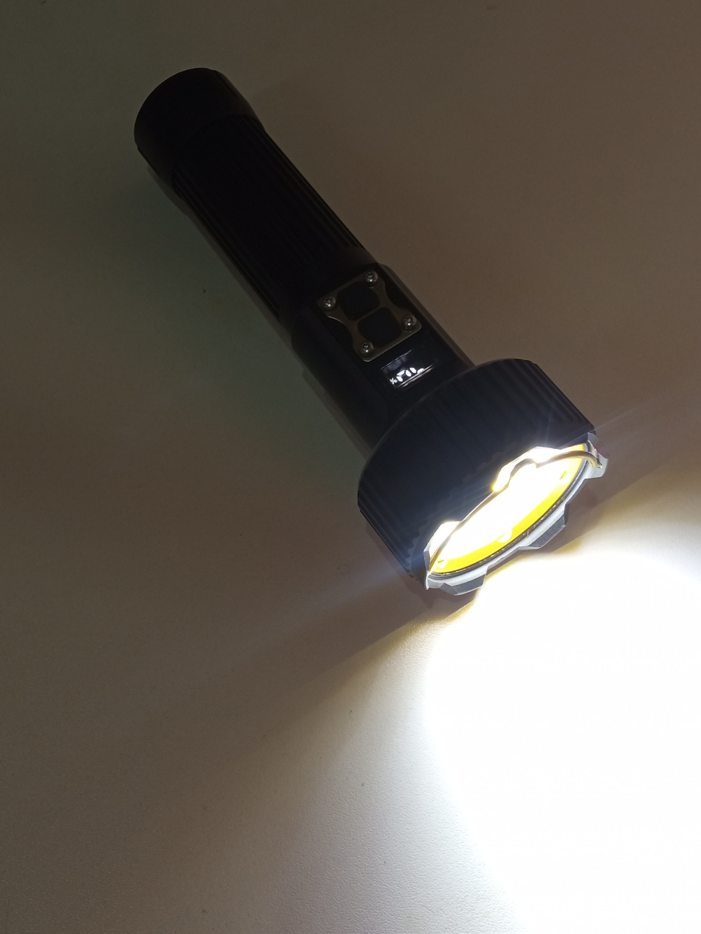 Фонарь ручной высокой яркости Универсальный походный LED дисплей BL-F6054-PRO
