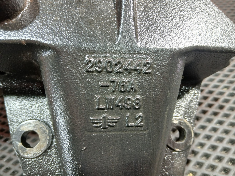 Кронштейн рессоры передней правый