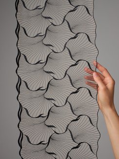 05-160 ОПТ Вышивка на неэл. сетке 24 см, бежевый 775 /черный 170