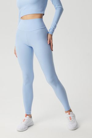 Легинсы с высокой талией