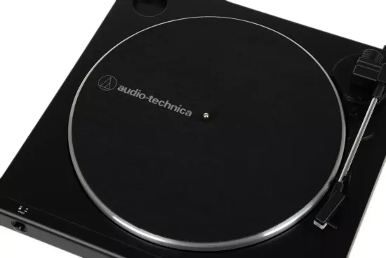 Проигрыватель винила Audio-Technica AT-LP60XUSB Black
