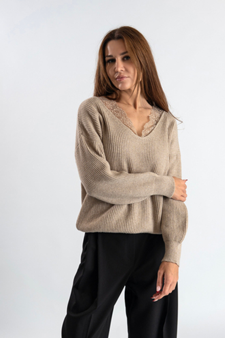 Джемпер с кружевом Vicolo