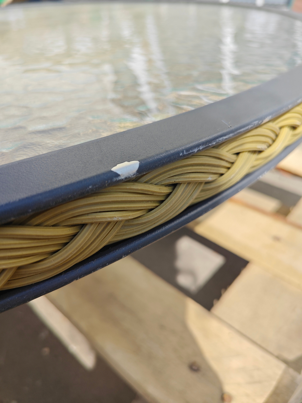 Стол к набору "Марсель" D 1м LS-NRT-04 (СВЕТЛЫЙ) УЦЕНКА