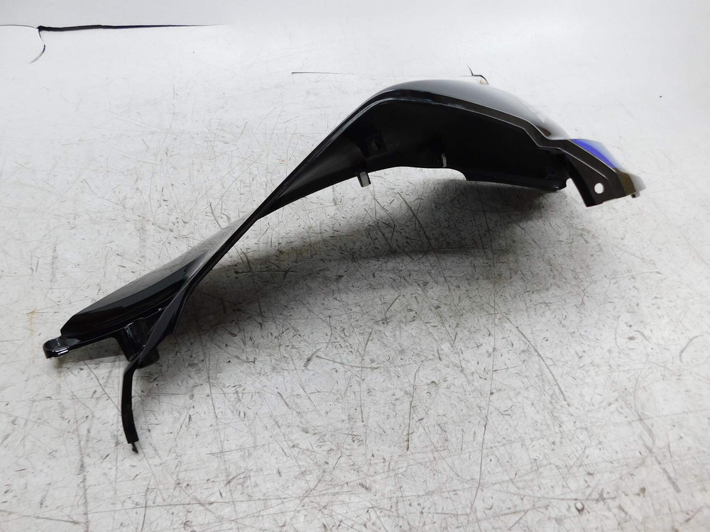 пластик боковой левый Honda NC700 64301-MGS-D100