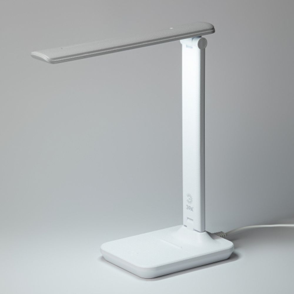 Настольный светильник ЭРА NLED-500-10W-W светодиодный белый