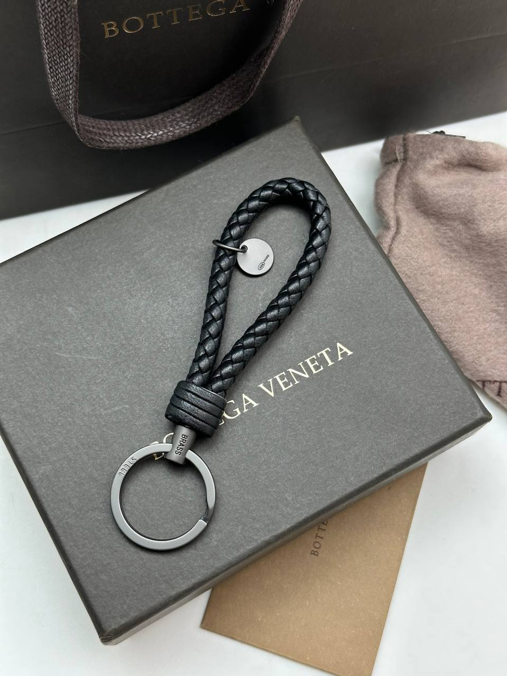 Брелок Bottega Veneta