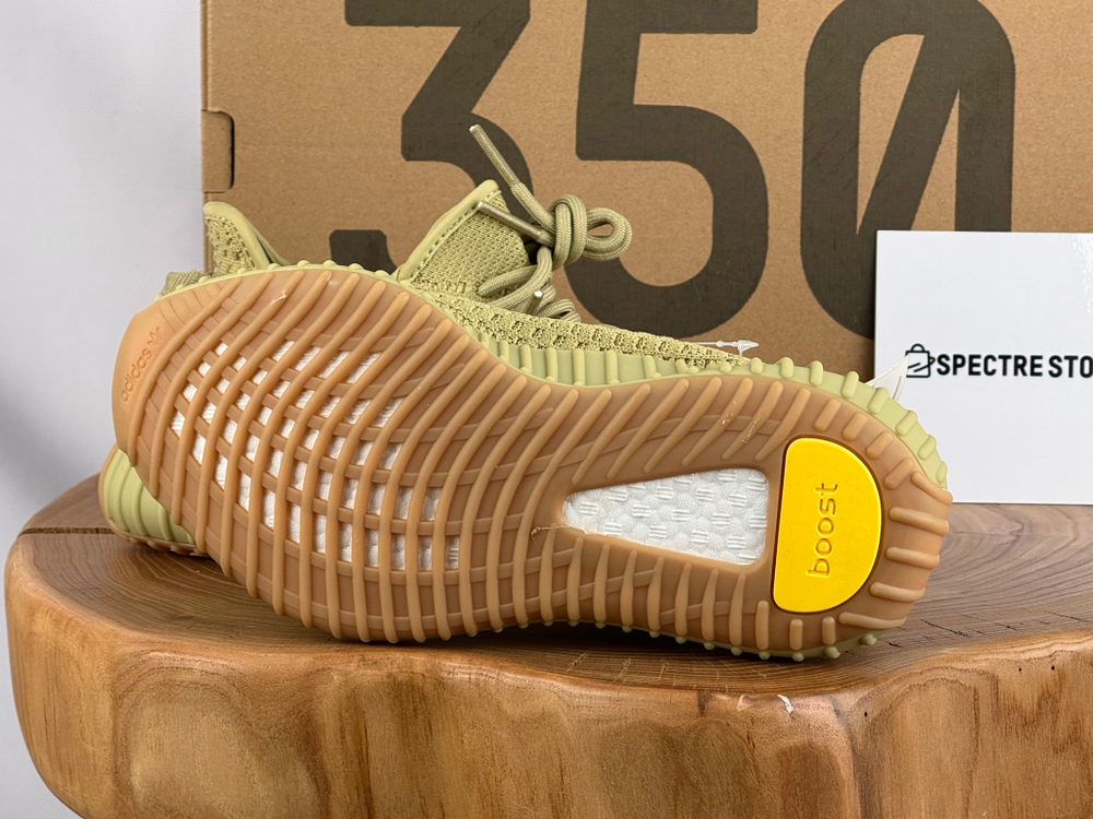 Yееzy Boost 350 V2 Sulfur