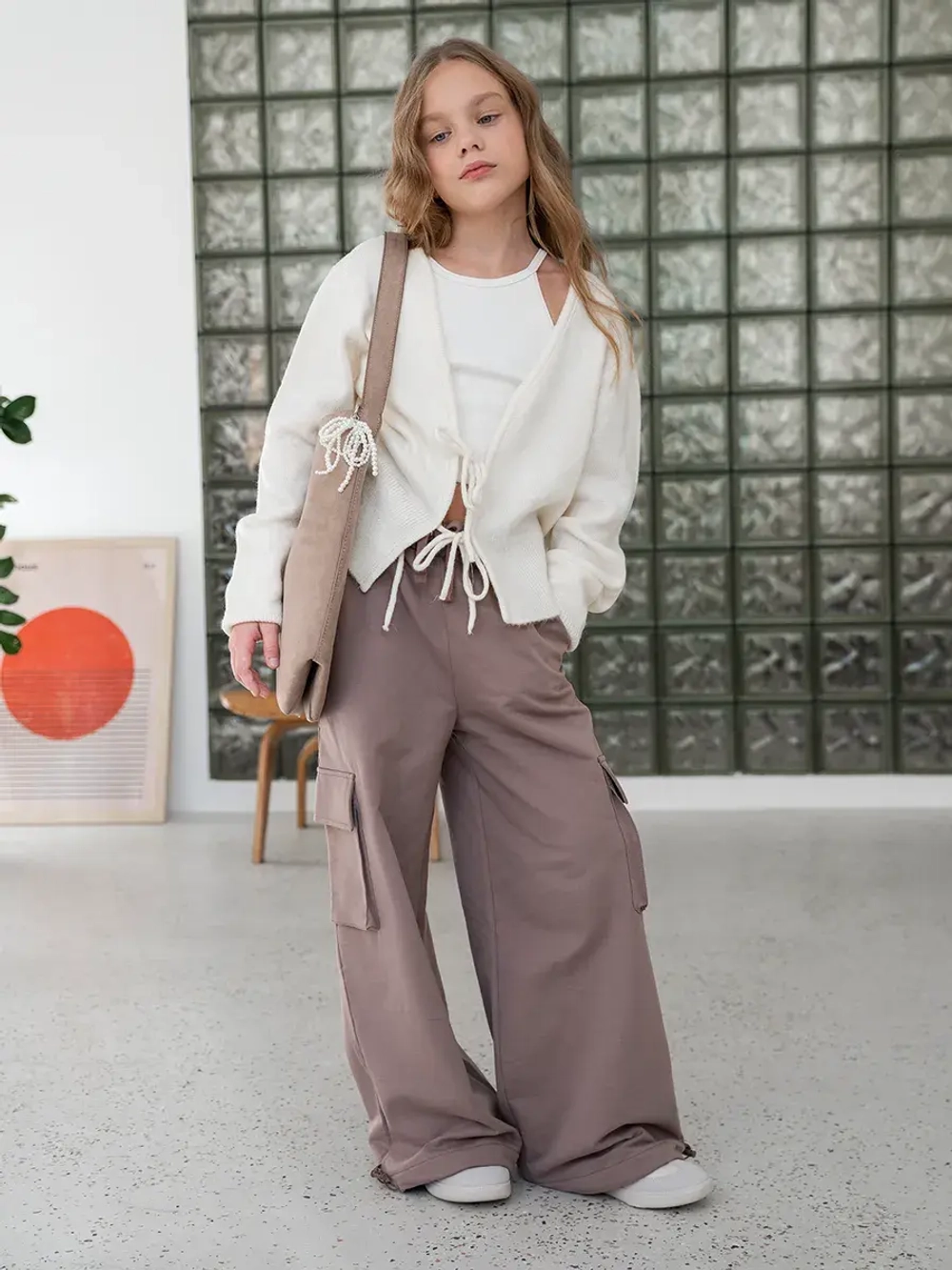 Штаны для девочки бежевые на осень