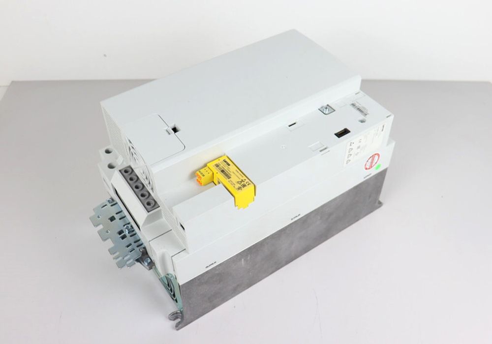 LENZE I5DAE322F10010000S