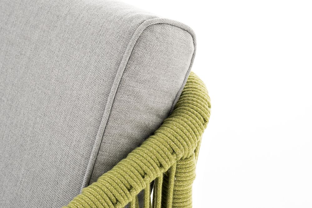 "Канны" диван 2-местный плетеный из роупа, каркас алюминий светло-серый (RAL7035) муар, роуп салатовый меланж круглый, ткань светло-серая