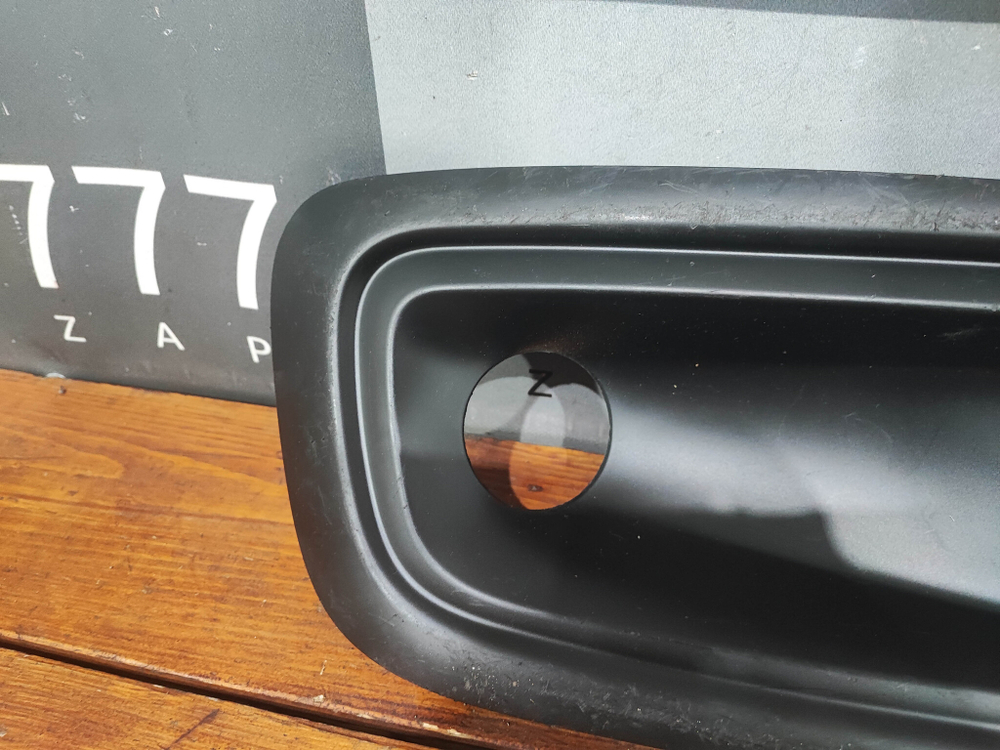 Накладка ПТФ правая Citroen C4 2 15-23 Б/У Оригинал 9815353177