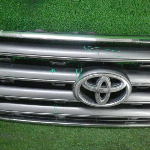 Решетка радиатора Toyota Land Cruiser 200 (2007-2012)