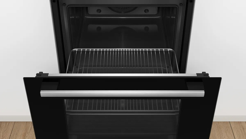 Духовой шкаф Bosch HBB578BS6