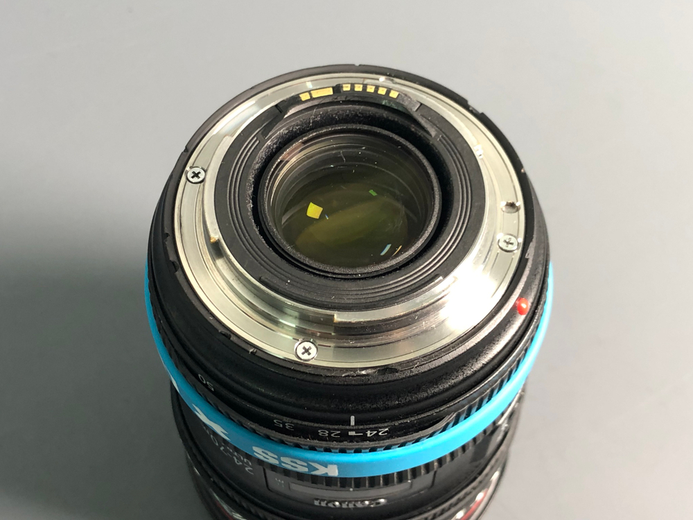 Canon 24-70mm 2.8L II Значительные царапины