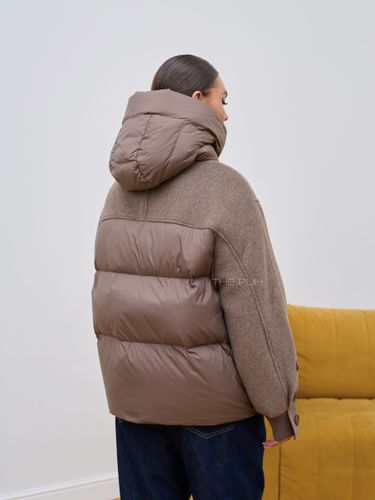 Комбинированный коричневый пуховик с капюшоном