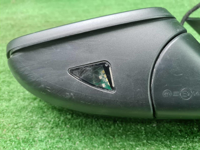 Зеркало левое Skoda Karoq (2017-н.в.) 9 контактов