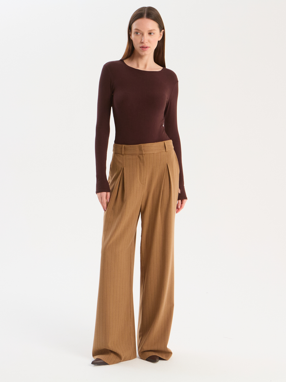 Брюки в полоску